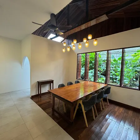 Pj Little Bali Villa Petaling Jaya Exterior photo