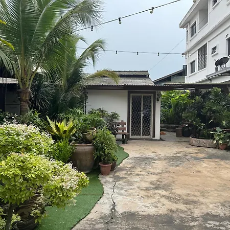 Pj Little Bali Villa Petaling Jaya Exterior photo