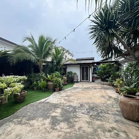 Pj Little Bali Villa Petaling Jaya Exterior photo